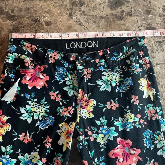 London Women's Size Large Floral Print Black Skinny Pants​​​​ - Picture 3 of 10